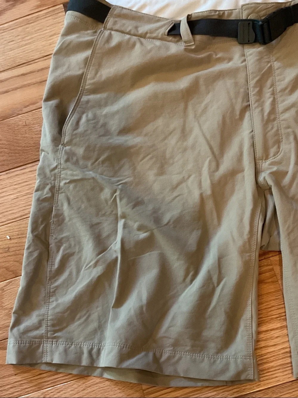 The North Face Men’s Khaki Hiking Shorts 10” inseam sz 40 sport Gorpcore travel